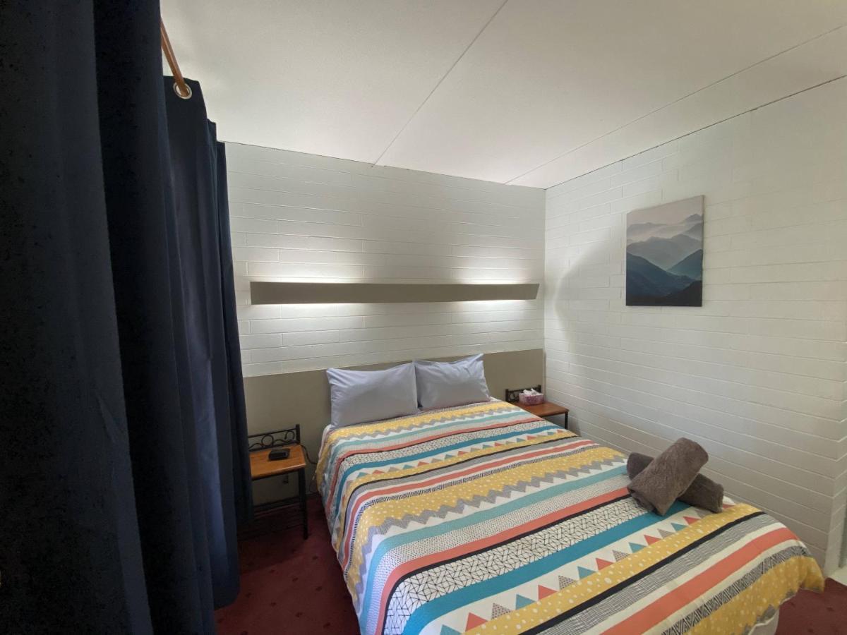 Capri Motel Балраналд Экстерьер фото