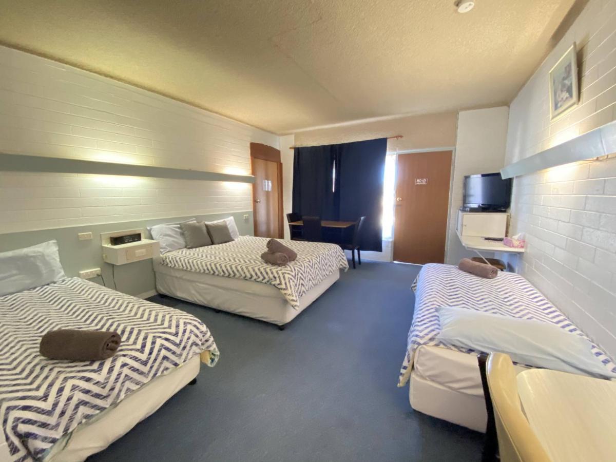 Capri Motel Балраналд Экстерьер фото