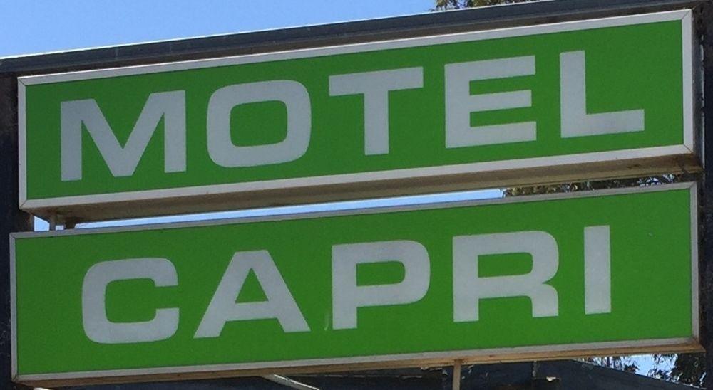Capri Motel Балраналд Экстерьер фото