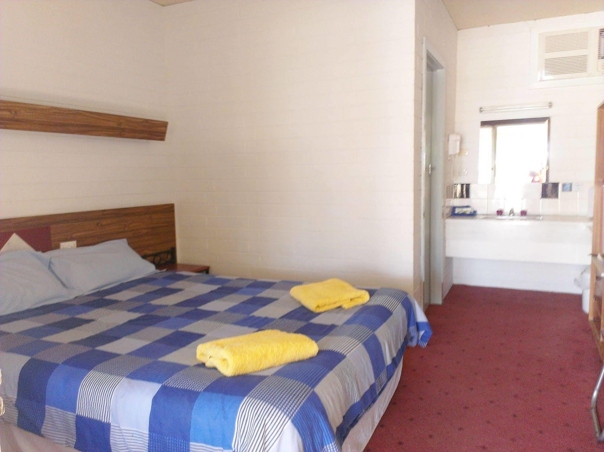 Capri Motel Балраналд Экстерьер фото